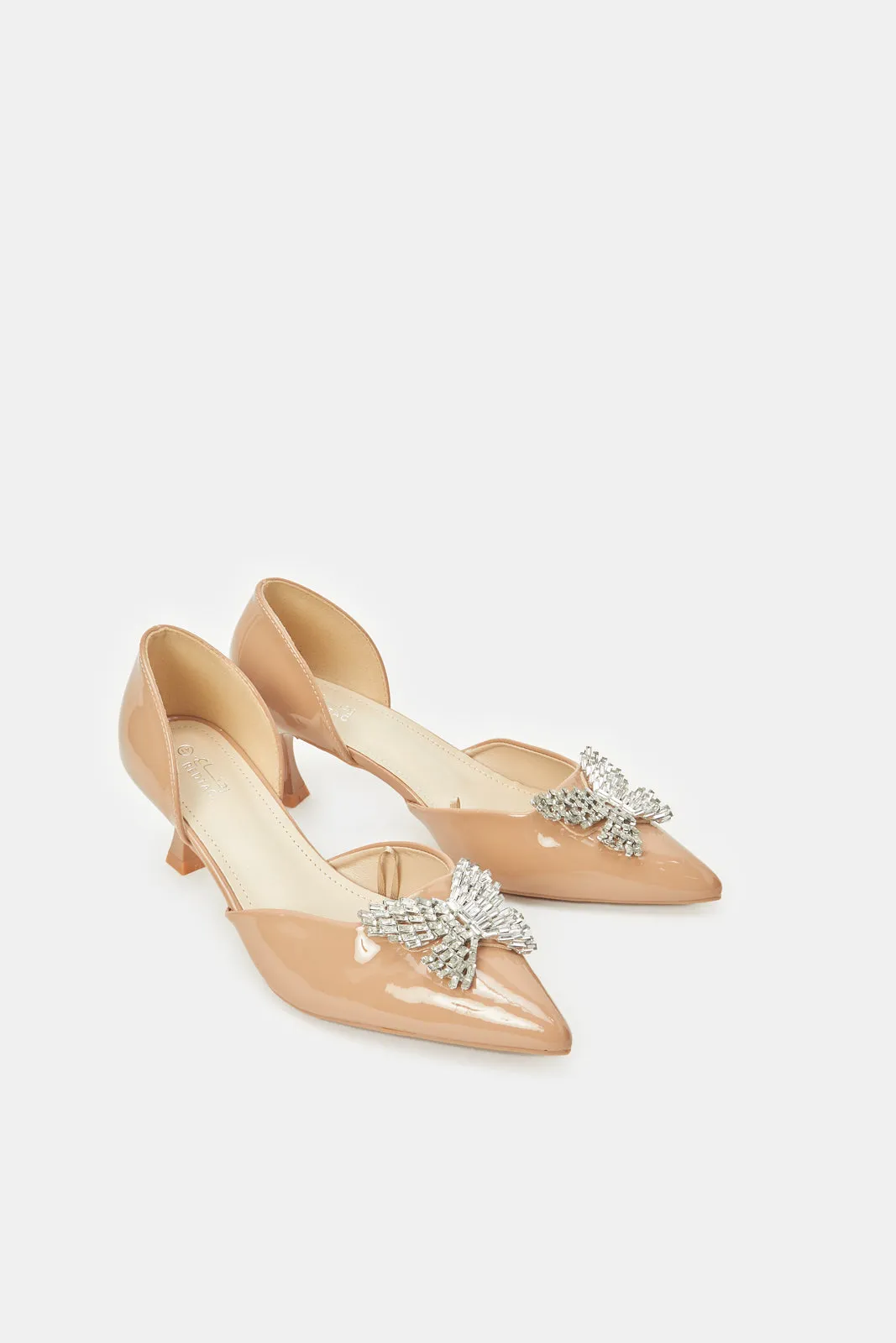 Women Beige Patent Butterfly Court Shoes