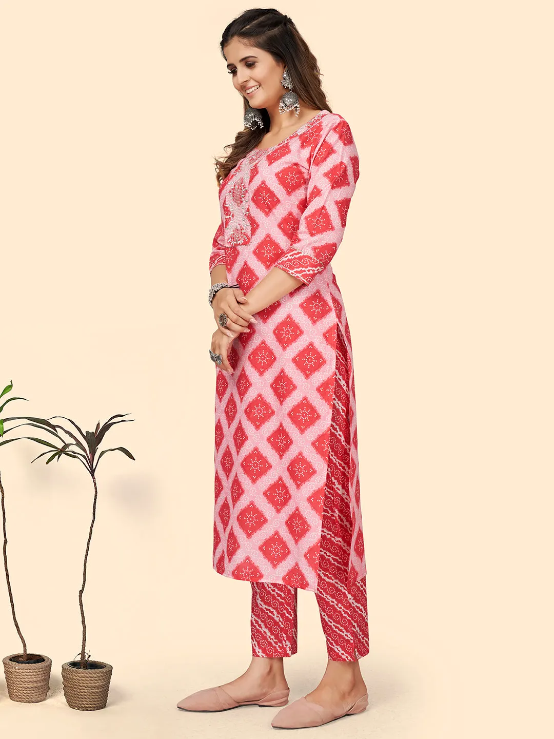 Women'S Bandhani Print & Embroiderd Straight Cotton Pink Stitched Kurta